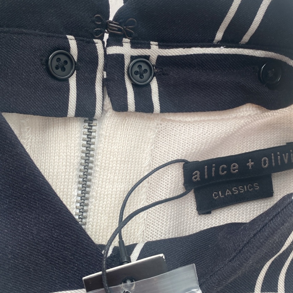 Alice + Olivia Porla Collared Wool Sweater Top Size Small NWT - Picture 8 of 8